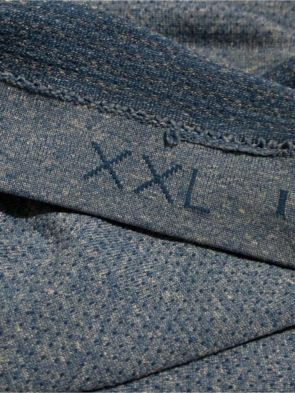 Lululemon Metal Vent Tech Long Sleeve Shirt - Picture 4 of 4